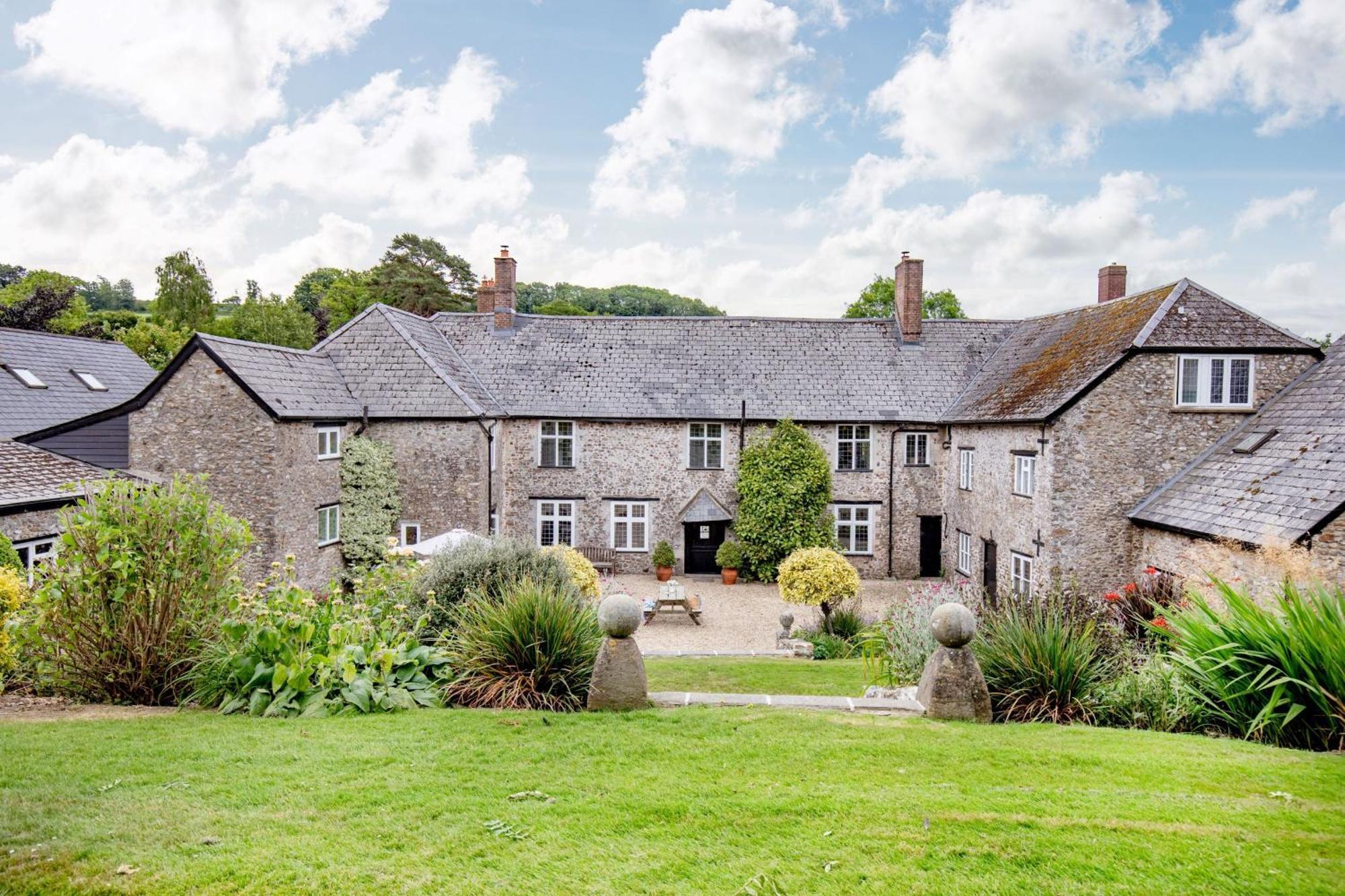 Sutton Barton Farmhouse Honiton Exterior photo