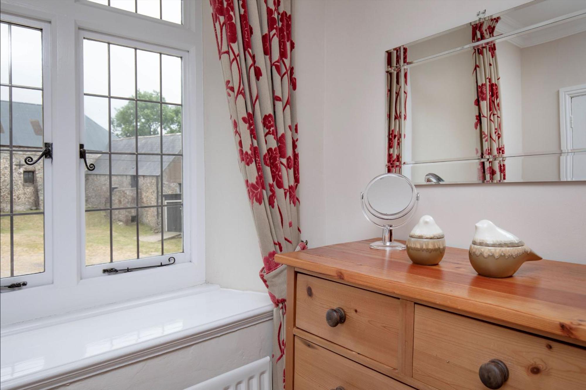 Sutton Barton Farmhouse Honiton Exterior photo