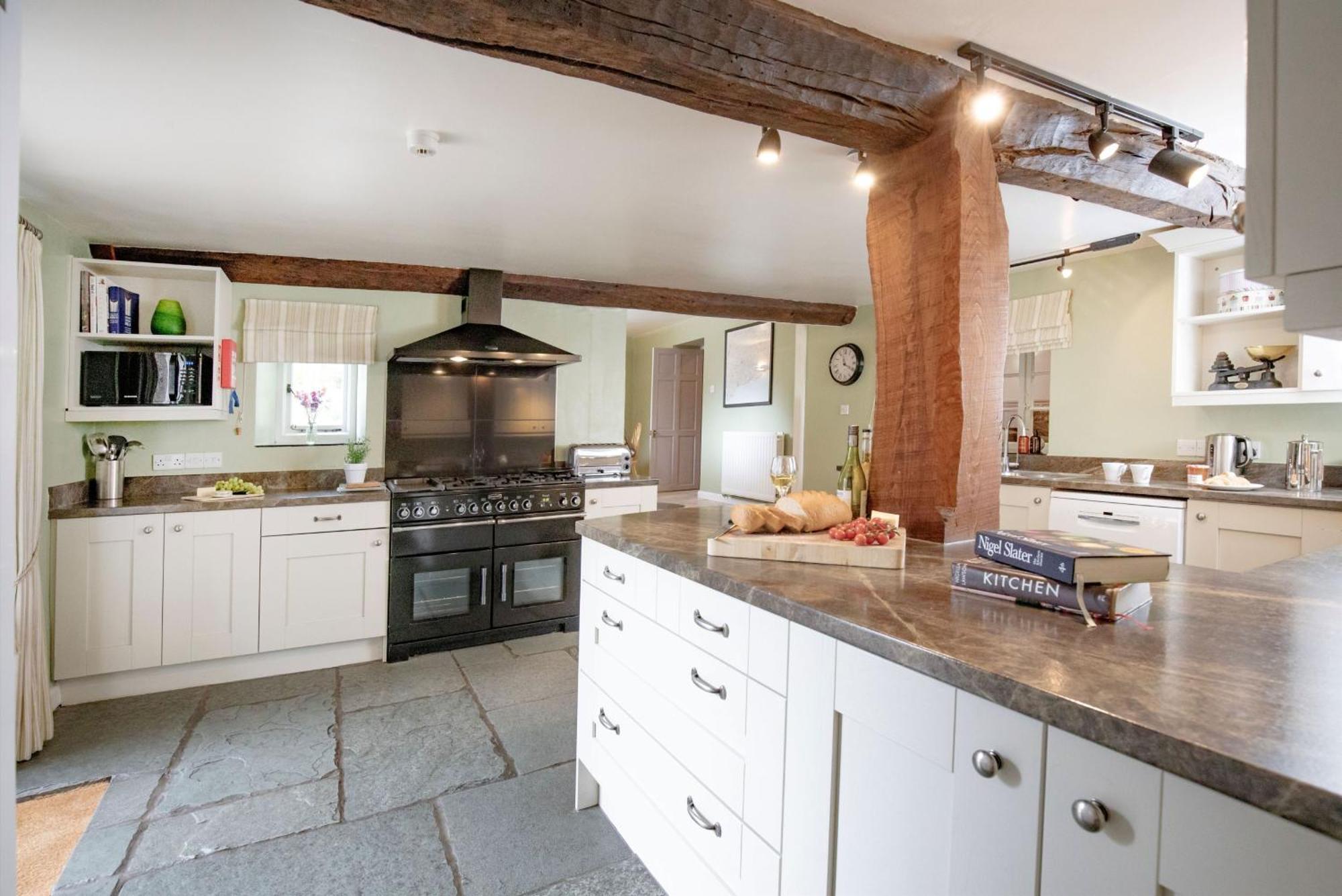 Sutton Barton Farmhouse Honiton Exterior photo