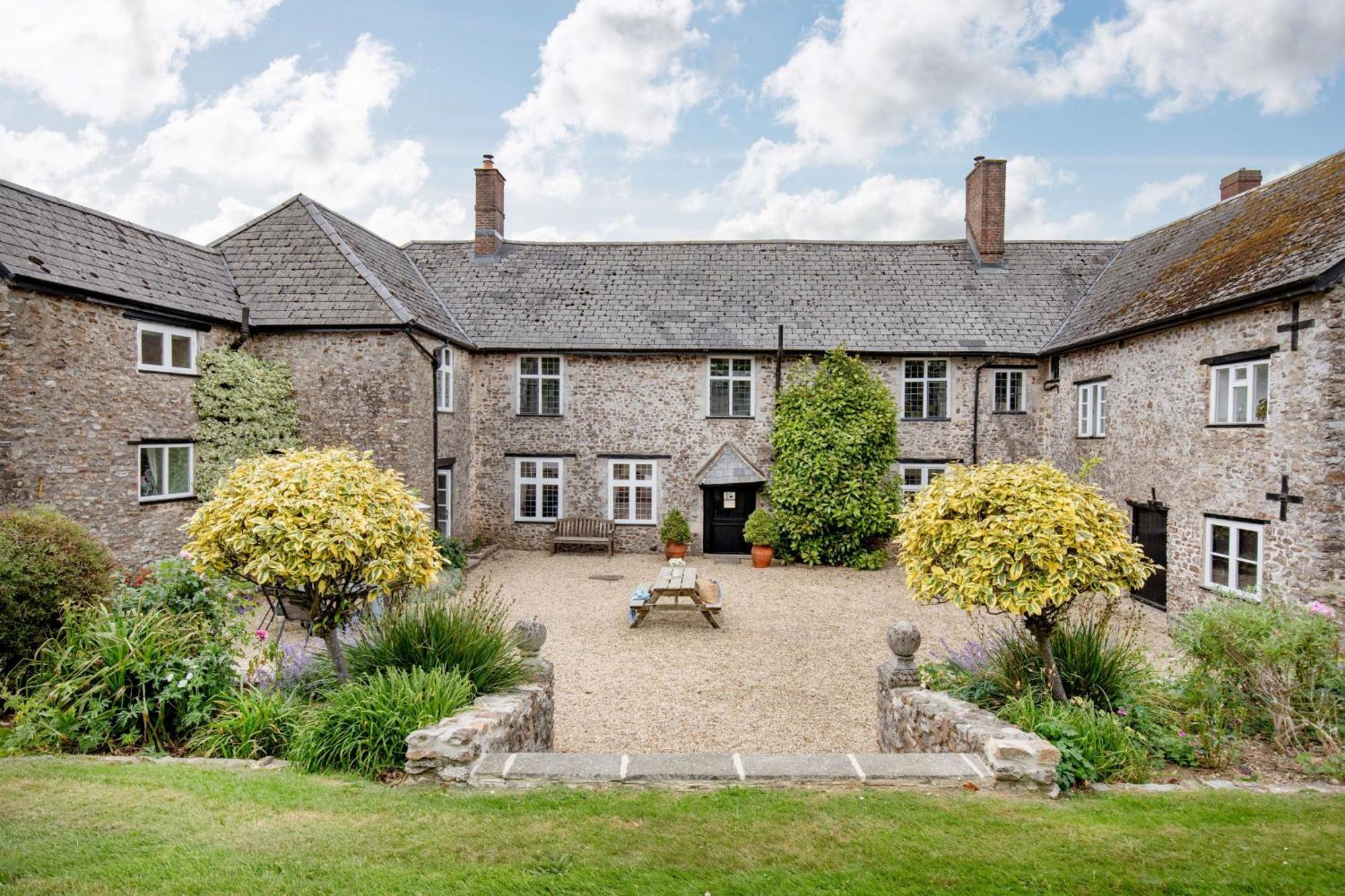 Sutton Barton Farmhouse Honiton Exterior photo